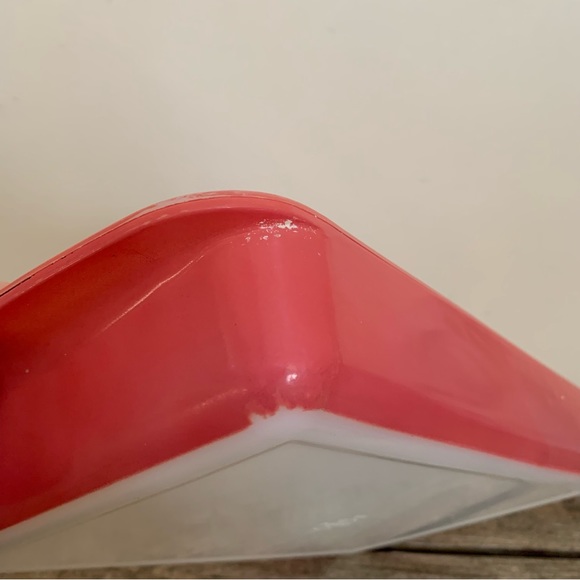 Vintage Pyrex Flamingo pink 232 2Q baking pan - Picture 6 of 7